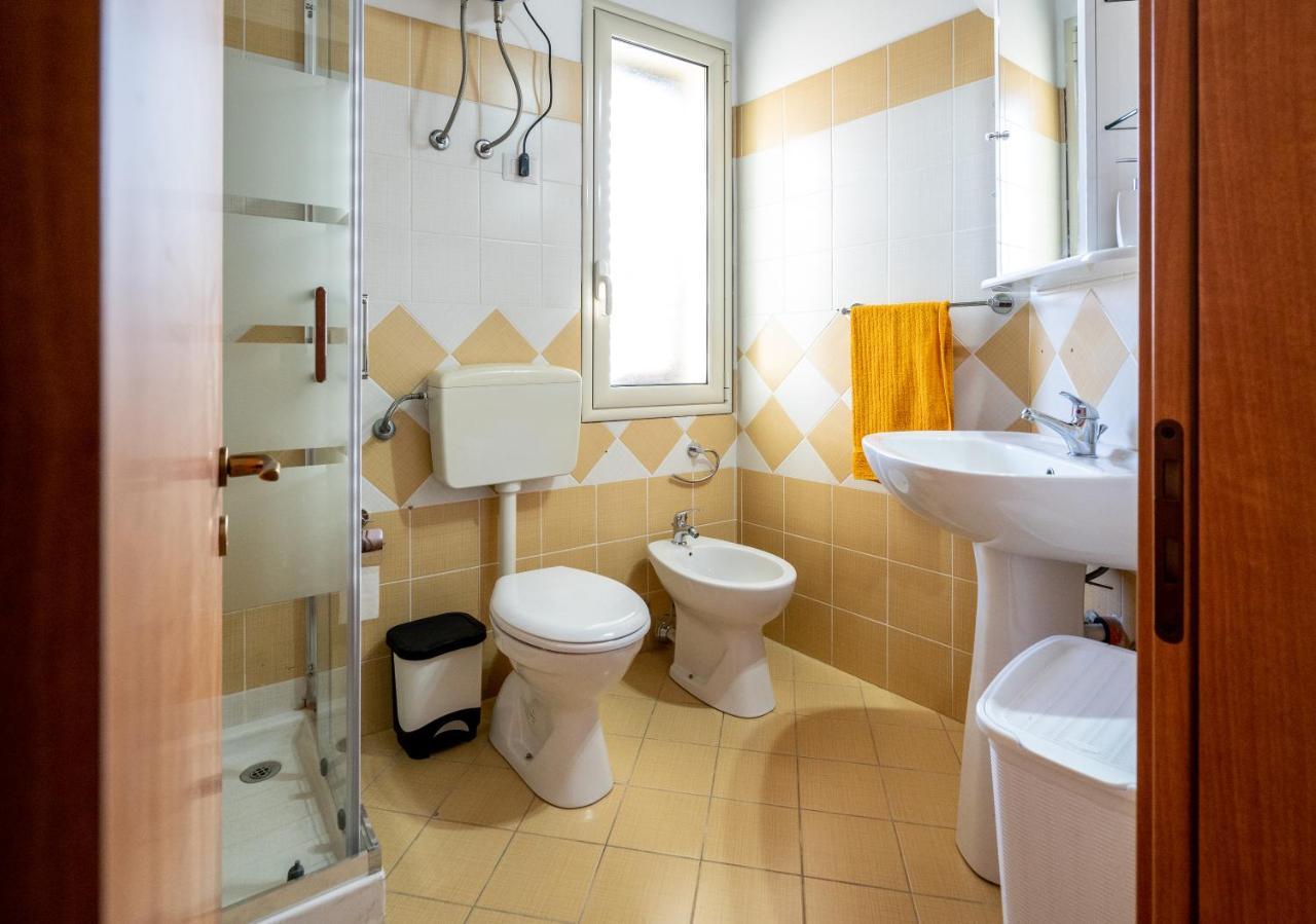 Casa Vacanze A' Lanterna ลิกาตา ภายนอก รูปภาพ