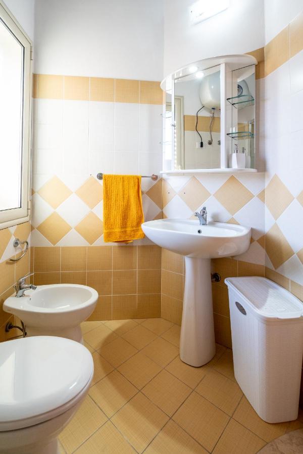 Casa Vacanze A' Lanterna ลิกาตา ภายนอก รูปภาพ