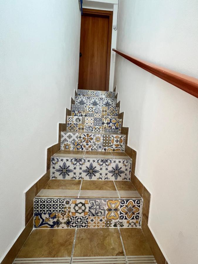 Casa Vacanze A' Lanterna ลิกาตา ภายนอก รูปภาพ